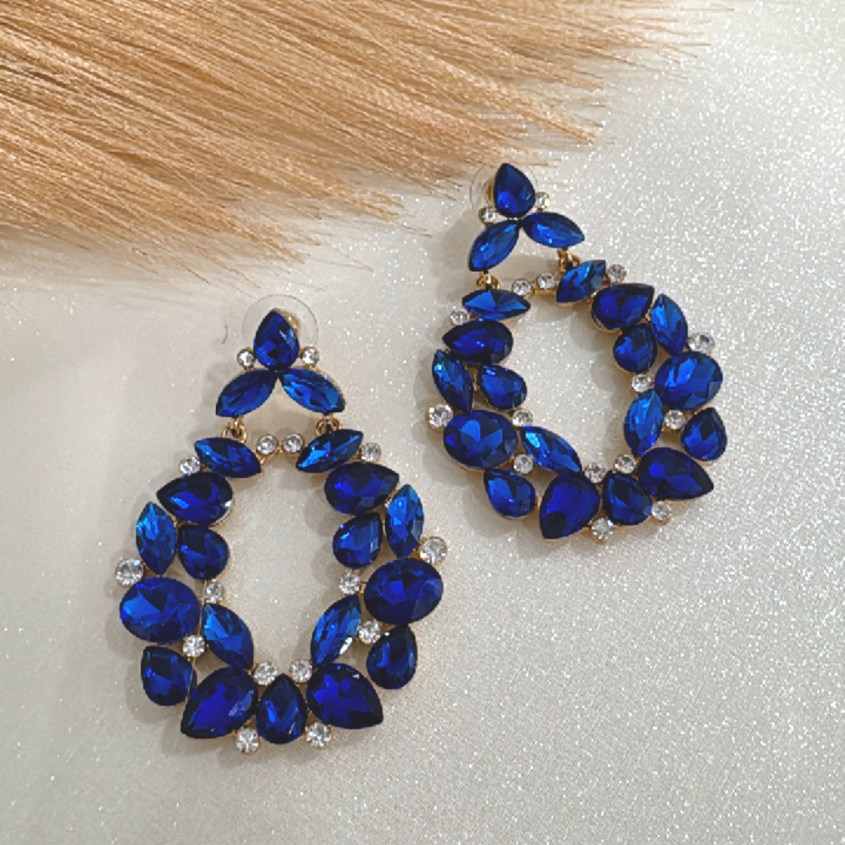 Κρεμαστά Σκουλαρίκια Strass Με Μπλε Κρύσταλλα 